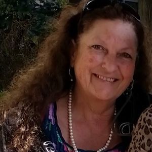 Meet your Posher, Deborah